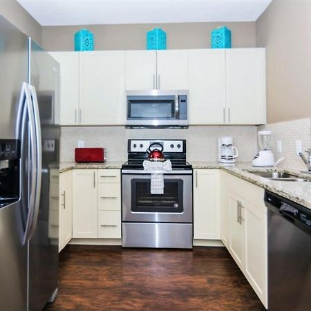 Cozy Four Bedrooms Townhouse At West Lucaya Village Resort 8924 Кисими Екстериор снимка